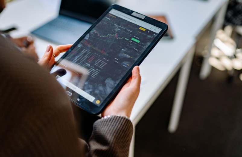Bourse Direct PEA : avis sur le plan d'épargne réservé aux jeunes