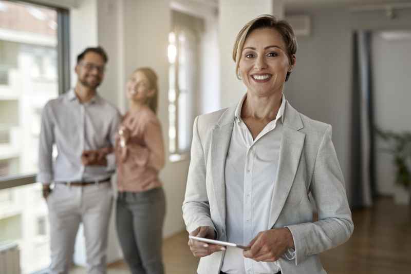 Comment faire une formation de reconversion pour devenir agent immobilier ?